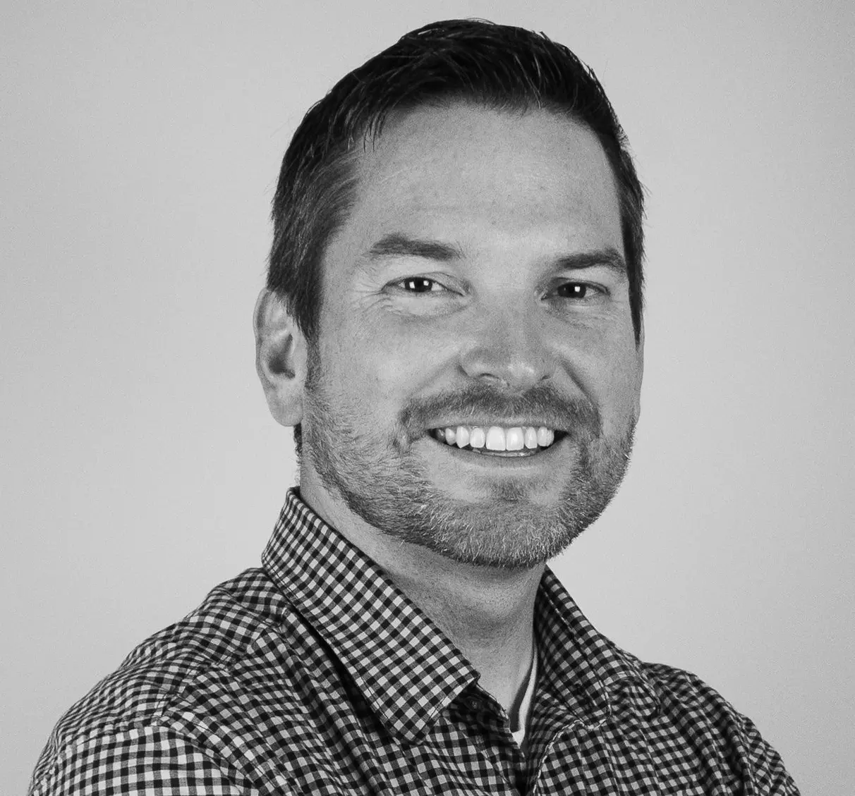 Headshot of Tres Larsen